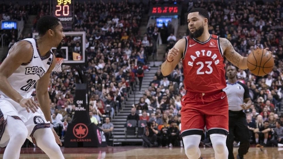 Шампионът Торонто с рекордна 14-а поредна победа в НБА