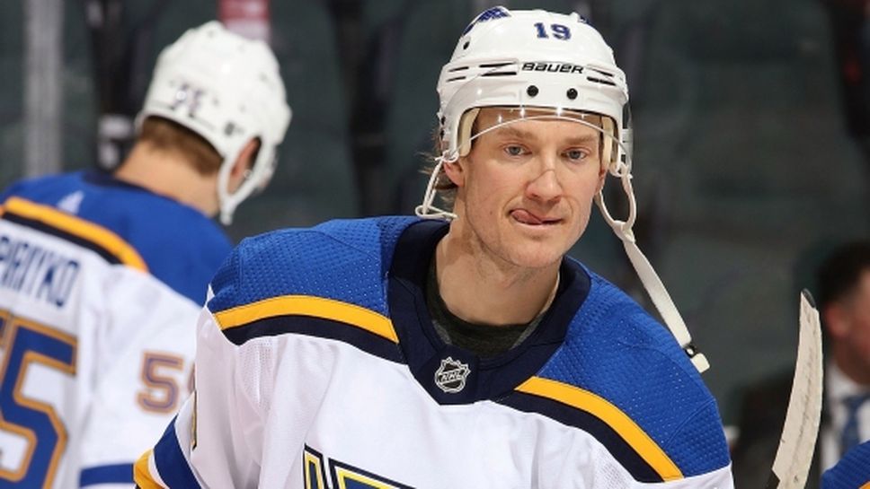 Защитник загуби съзнание и прекрати мач от НХЛ