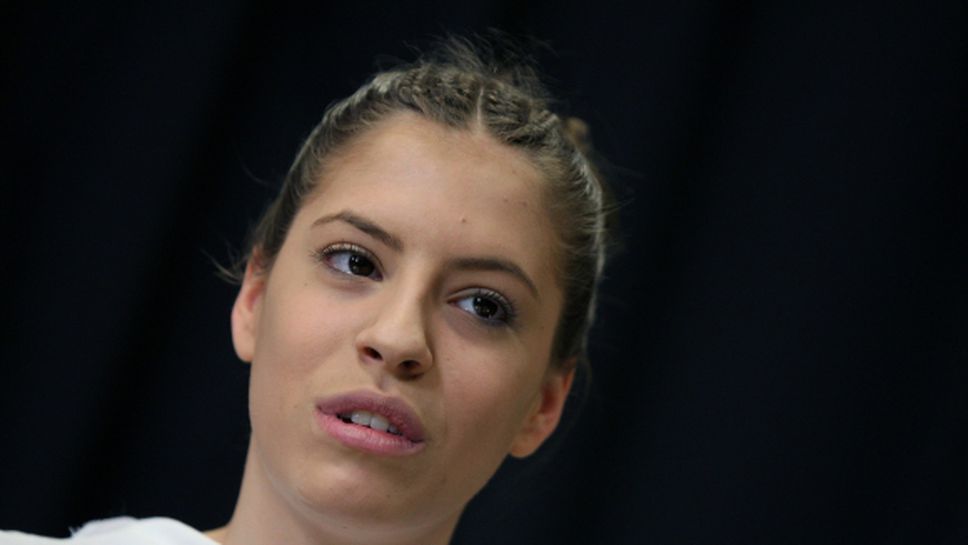 Катрин Маноилова ще участва на репешажите на 1000 метра на Световната купа по шорттрек в Дордрехт