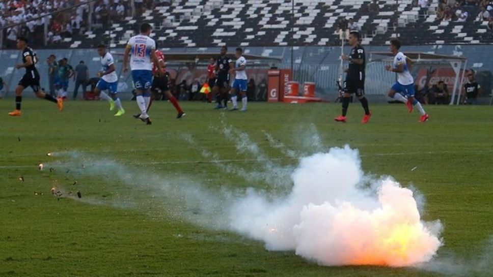 Мач от чилийското футболно първенство беше прекратен