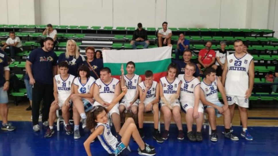 Специалният отбор на Академик Бултекс 99 на гости на Галатасарай