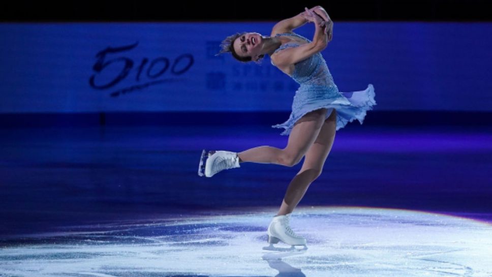 Олимпийската шампионка по фигурно пързаляне Аделина Сотникова претърпя операция