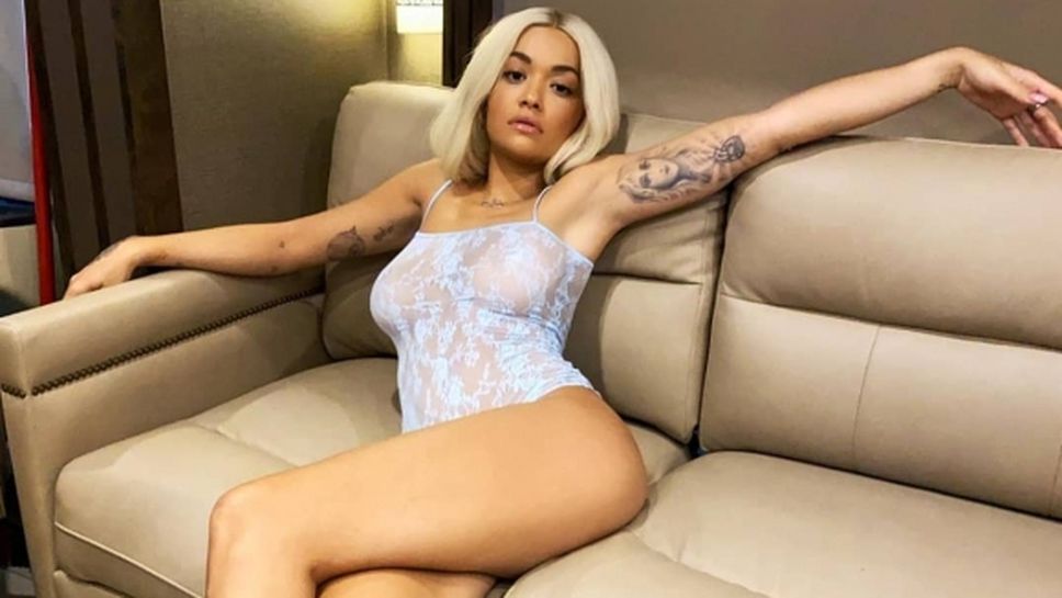 Екс тръпка на Хамилтън се показа по бельо по време на шопинг тур (снимки)