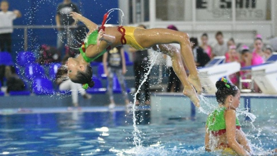 8 клуба на държавното по артистично плуване