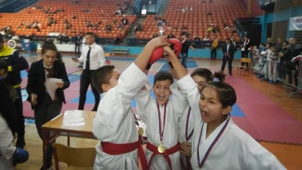 8 медала за каратеките на Спартак-Плевен от турнир в Сърбия