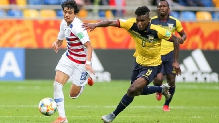 ФИФА разреши на младок от ПСВ Айндховен да играе за САЩ