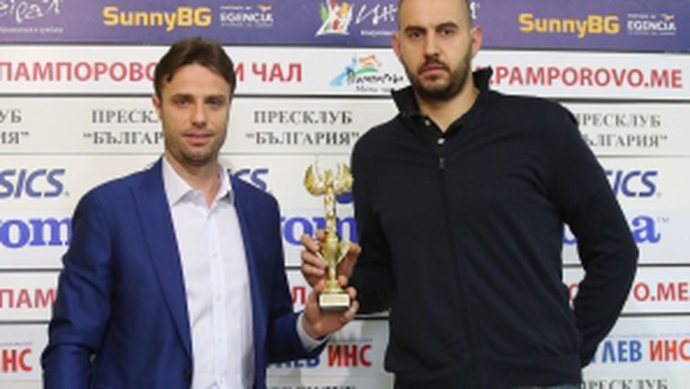 Наградиха волейбоният Нефтохимик за отбор на месеца