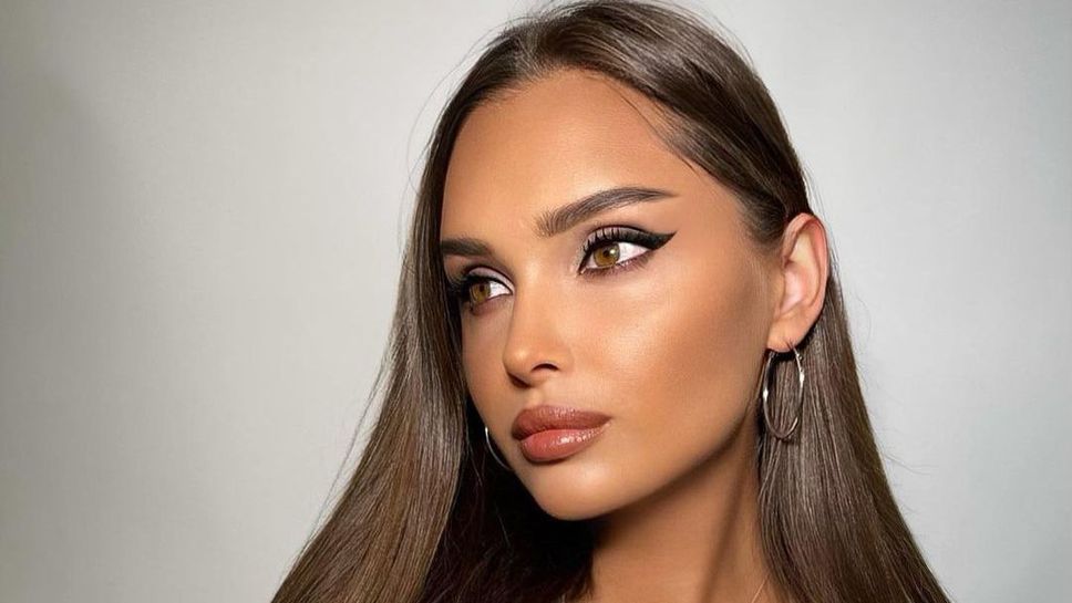 Руска гимнастичка остави малко на въображението