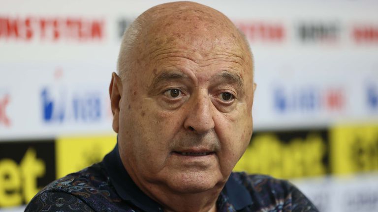  Венци Стефанов: Мартин Георгиев ще премине в Барселона! Емо се е шегувал за групата 