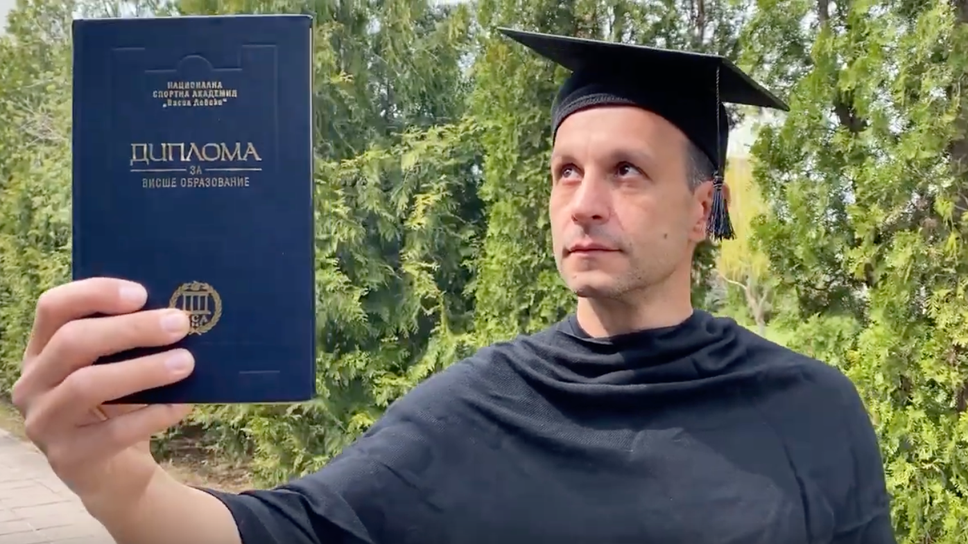 Спортен журналист възпя НСА