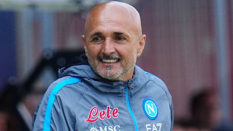 Наставникът на Наполи Лучано Спалети бе избран за най-добър треньор
