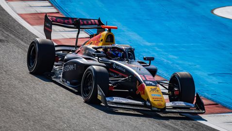  Кошмарен старт дръпна Никола Цолов обратно в главното съревнование в Барселона 