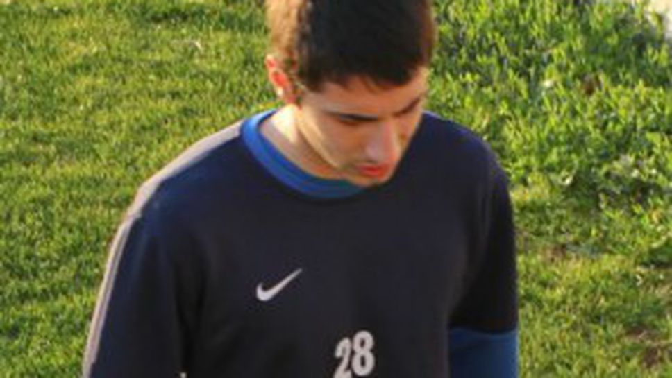 Гласен за титуляр в Левски се контузи