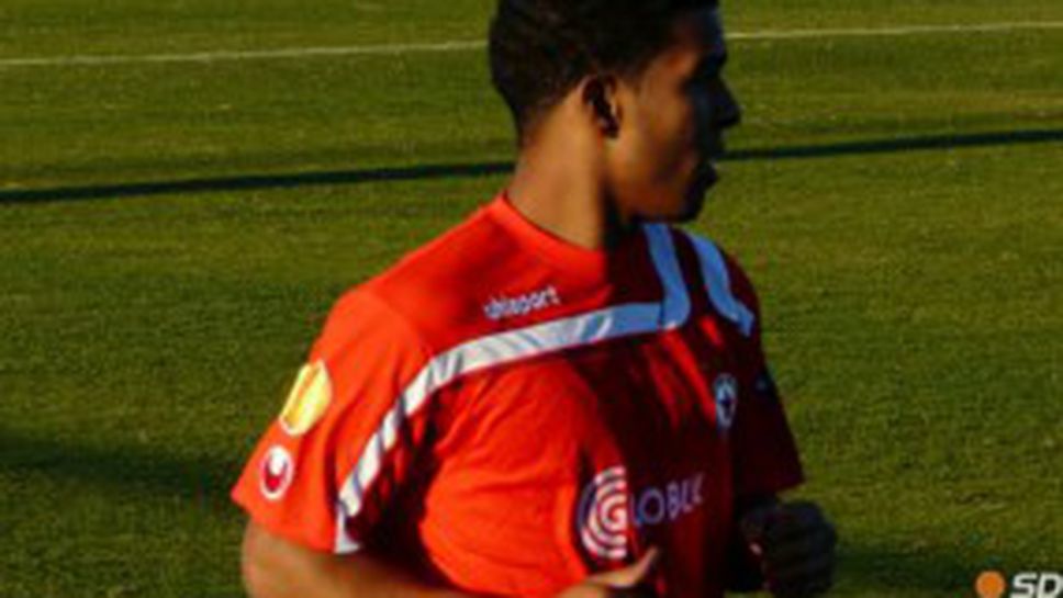 Нелсън дразни Сектор "В" с ръце