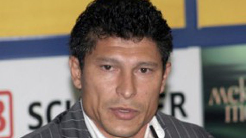 Балъков отказал да поеме Левски