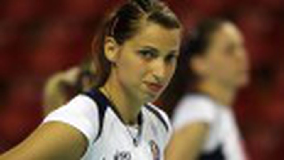 Невероятна Ели Василева с 28 точки! Перуджа тръгна с драматична победа над Бергамо с 3:2 в плейофите