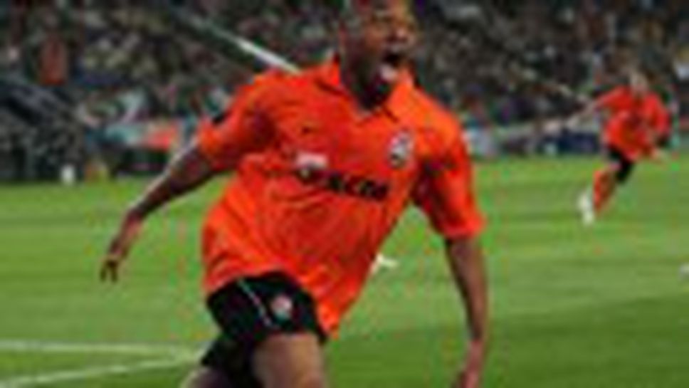 Шахтьор триумфира с последната в историята Купа на УЕФА