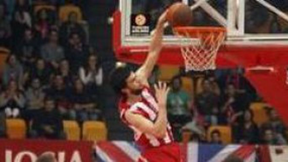 Гледайте как Олимпиакос записа няколко рекорда в Евролигата за един мач (видео)