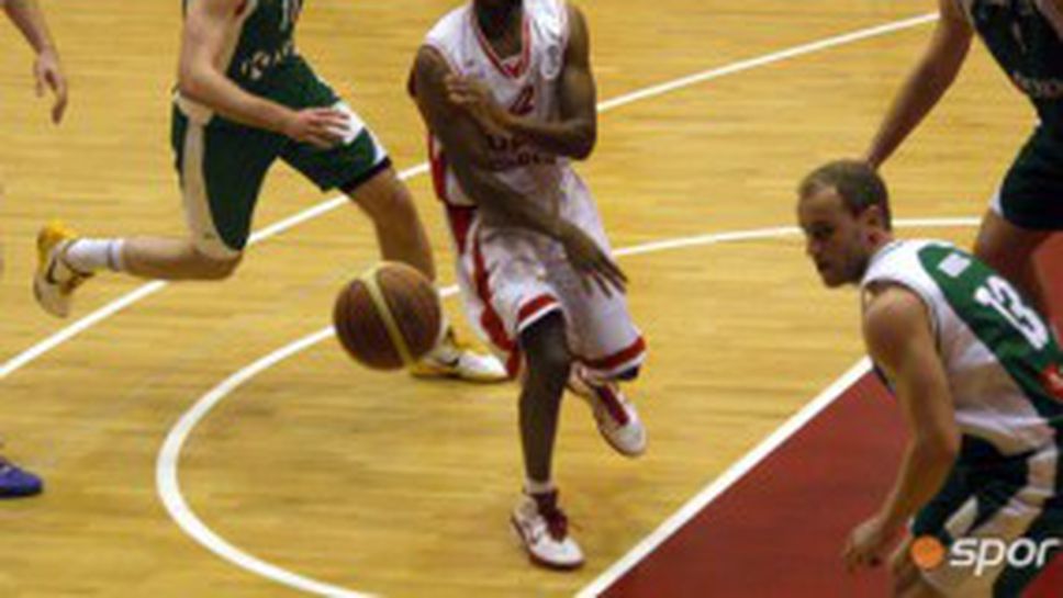 Локомотив (Кубан) чака Лукойл Академик в EuroChallenge