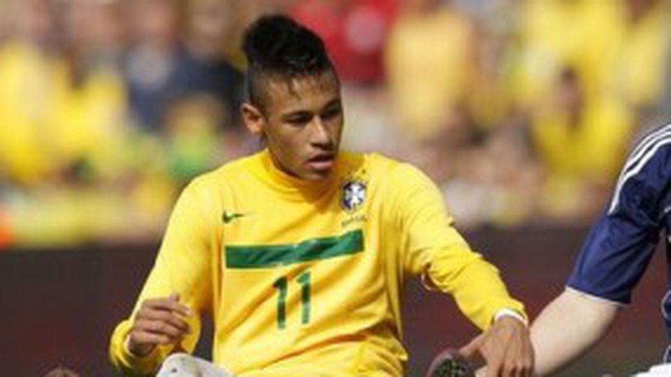 Германец метнал банана по Неймар