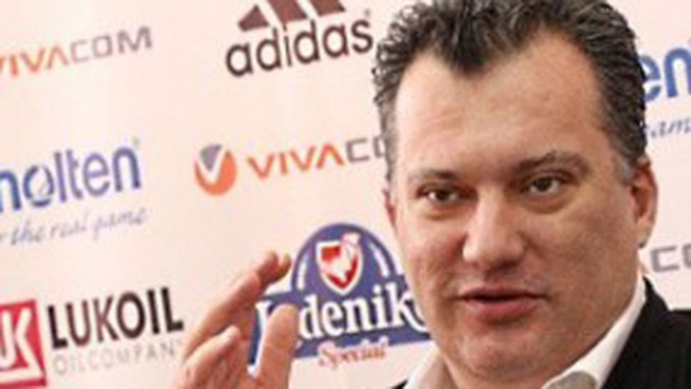 БФБ потвърди за кончината на своя президент, инфаркт покосил Михов (видео)