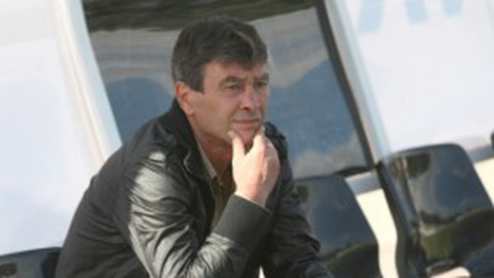 Видима няма пари да спи в София, пристигна часове преди мача с Левски