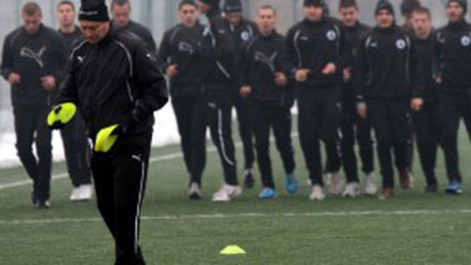 В Славия го удариха на гимнастика преди мача с Черноморец