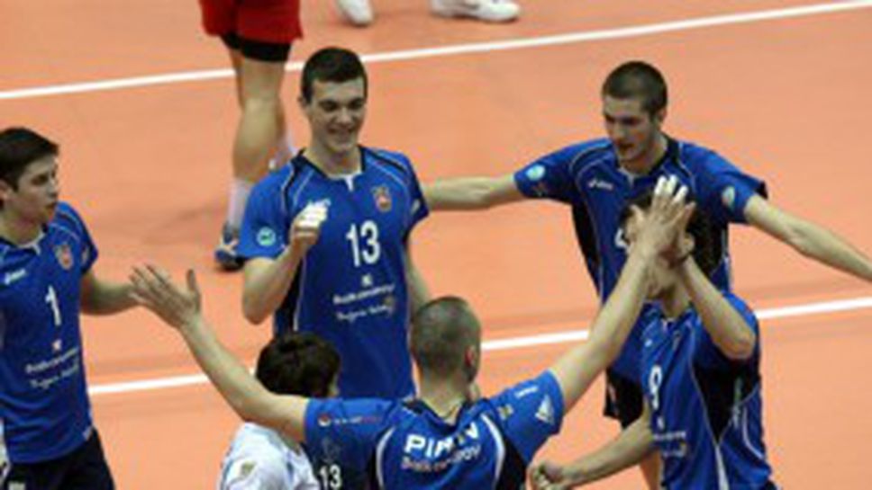 Пирин отнесе ЛукОйл-Нефтохимик с 3:0 и е на крачка от финала