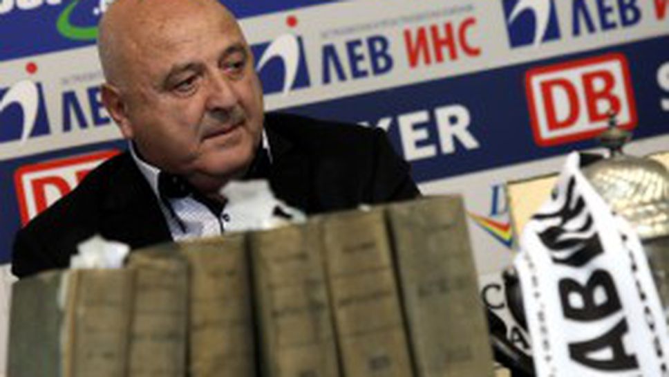 Венци Стефанов предупреди за невиждани трусове (видео)