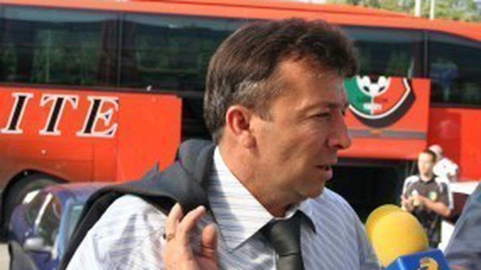 Дихонов: Оставаме в Бургас, не искаме служебна загуба