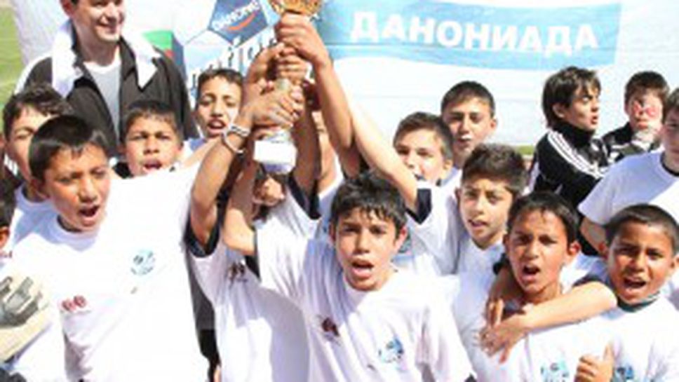 Деца от училището на Петър Зехтински взеха "Данониада" 2011 в Пловдив (видео)