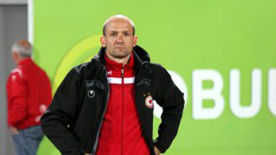 Радуканов раздава купи и заяви: Спас Делев е безценен (видео)