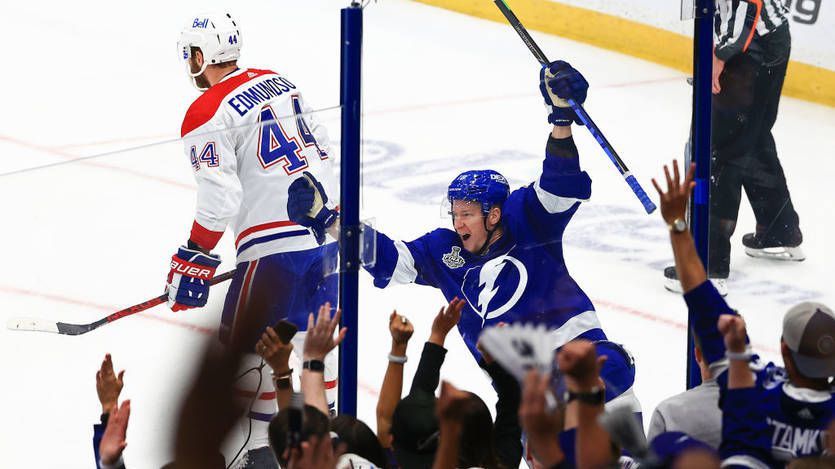 Тампа Бей направи нова крачка към защитата на титлата си в НХЛ