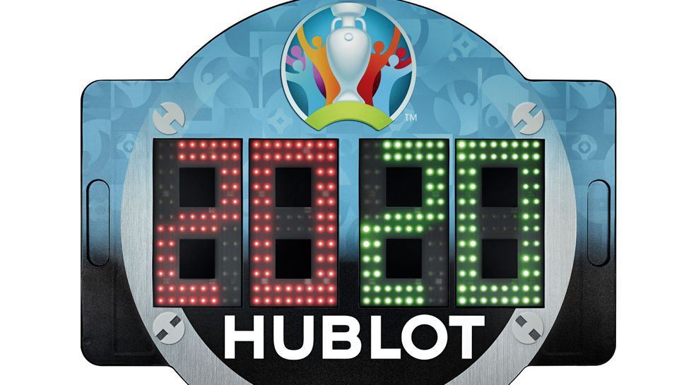 HUBLOT представя своето бижу Big Bang E със серия подкасти и уникален подарък