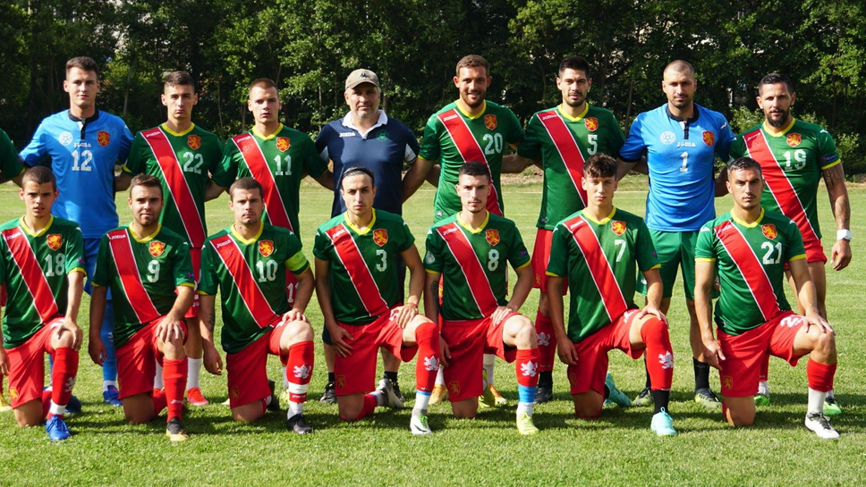 Отборът на свободните агенти победи Струмска слава