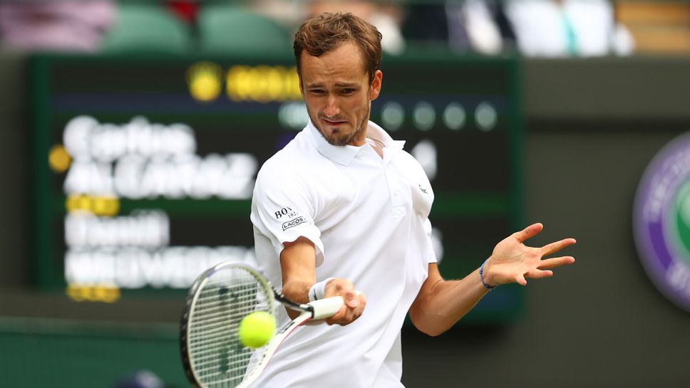 Категоричен Медведев отнесе дебютант на "Уимбълдън"