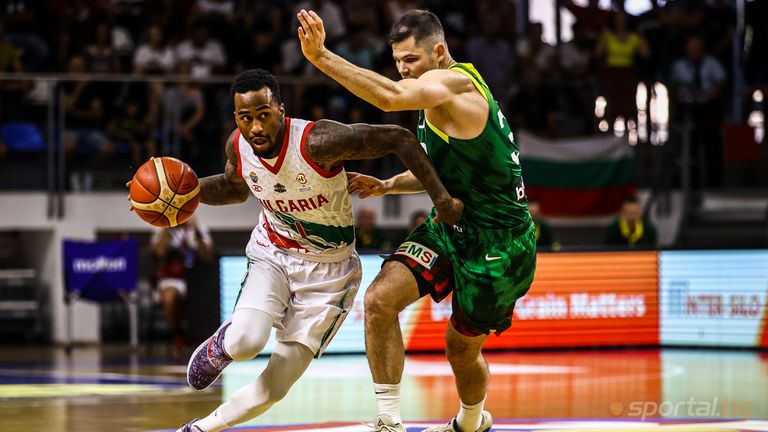 Титулярният гард на българския национален отбор на България по баскетбол