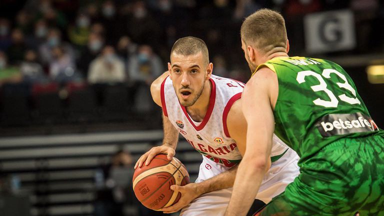 Лъвовете на Росен Барчовски подновяват борбата си за класиране към