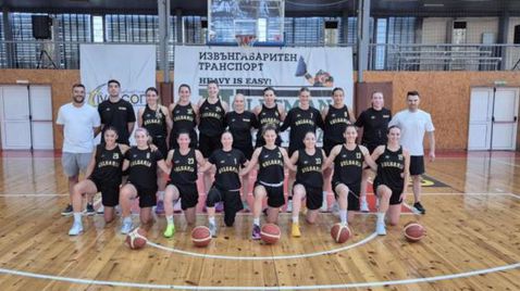 Националките с първа тренировка от лагера в Русе