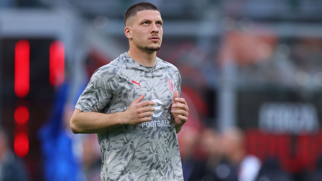 Досегашен нападател на Милан ще заиграе в Мексико