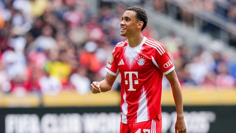 Мусиала ще носи легендарен номер от следващия сезон в Байерн