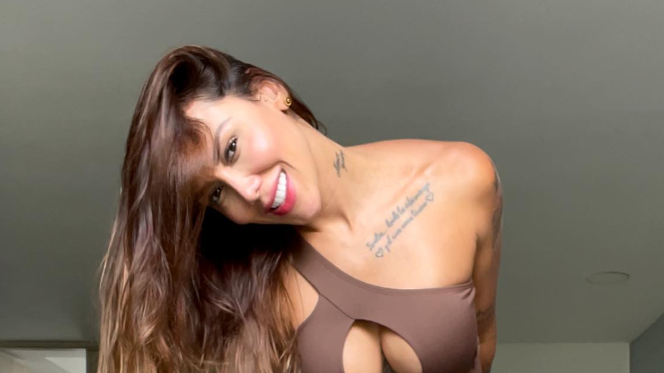 Фитнес модел подлуди Бразилия