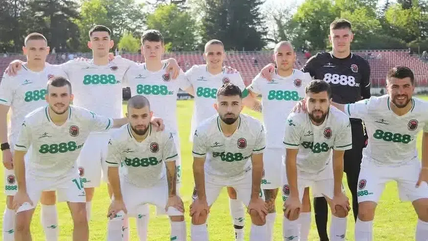 Ботев (Ихтиман) бие в Етрополе за купата на България