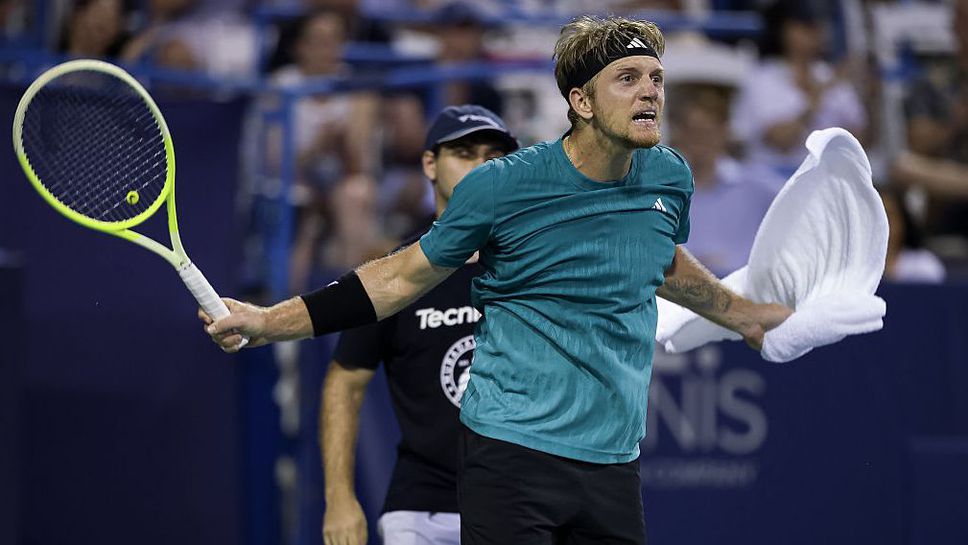 Играч от Топ 20 скочи на ATP заради ранен час на мач, негов колега му се присмя: Ставай и играй!