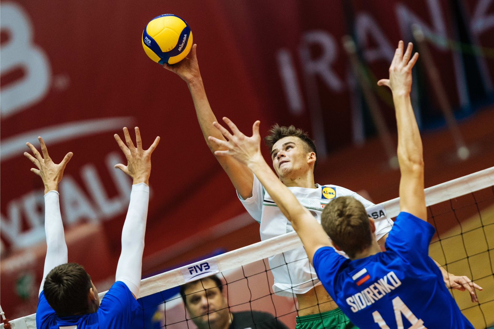 България U19 ще играе за световната титла в Иран