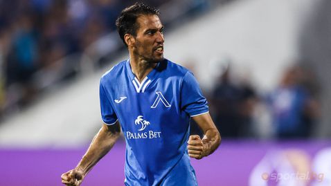  Левски ще се опита да вдигне Ивелин Попов за мача със Славия 