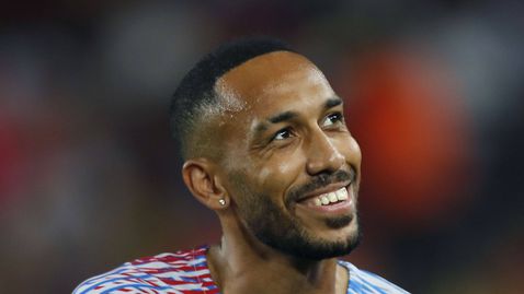 Обамеянг потегля към Челси, всичко вече е договорено