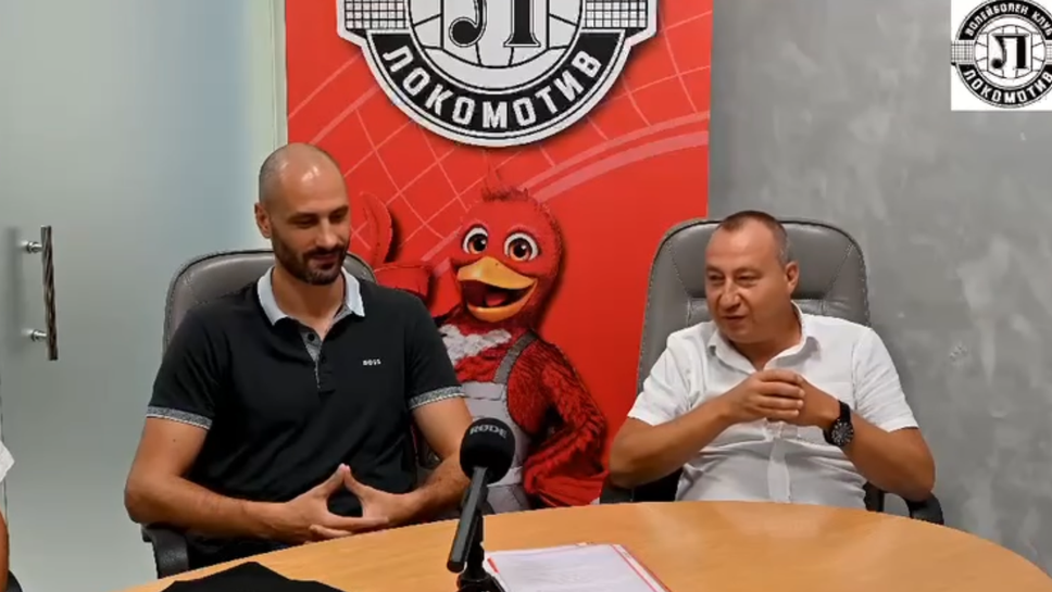 Матей Казийски подписа договор с българския вицешампион Локомотив Авиа Пловдив