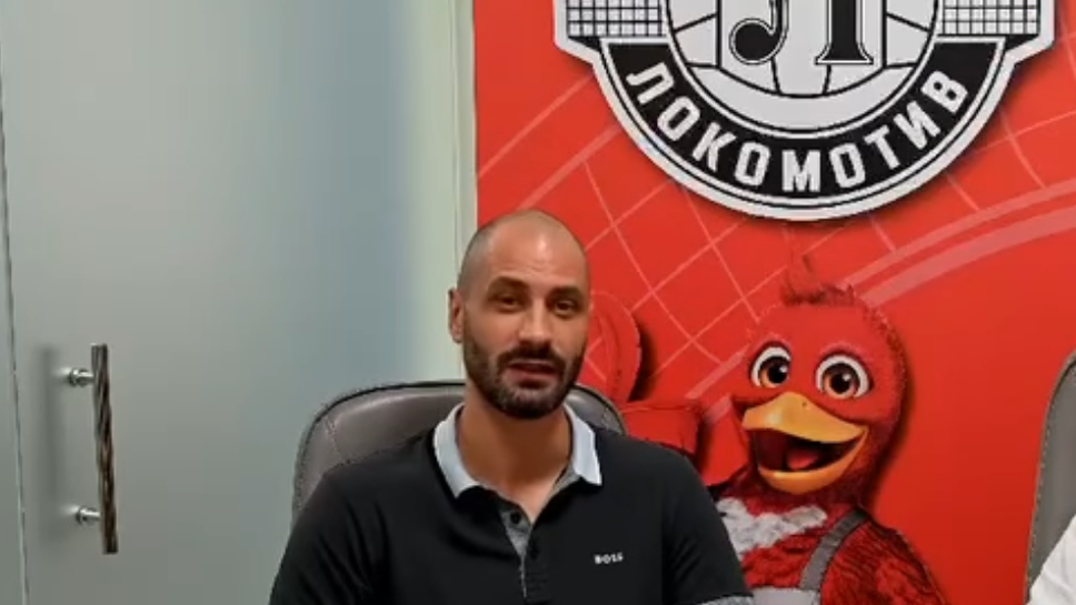 Матей Казийски подписа договор с българския вицешампион Локомотив Авиа Пловдив