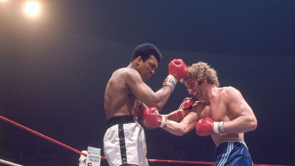 Един от най-великите британски боксьори в тежка категория почина на 75 години